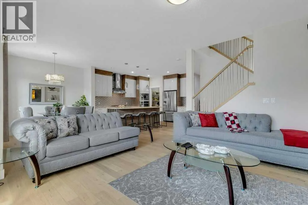 233 Kingsbury Close SE