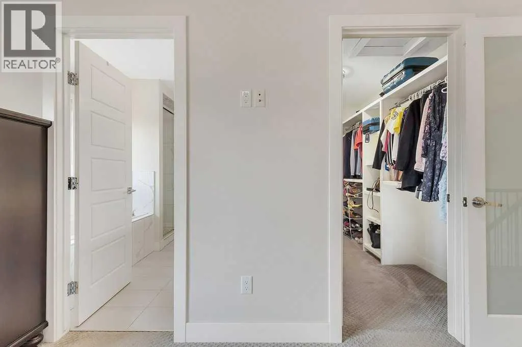 233 Kingsbury Close SE