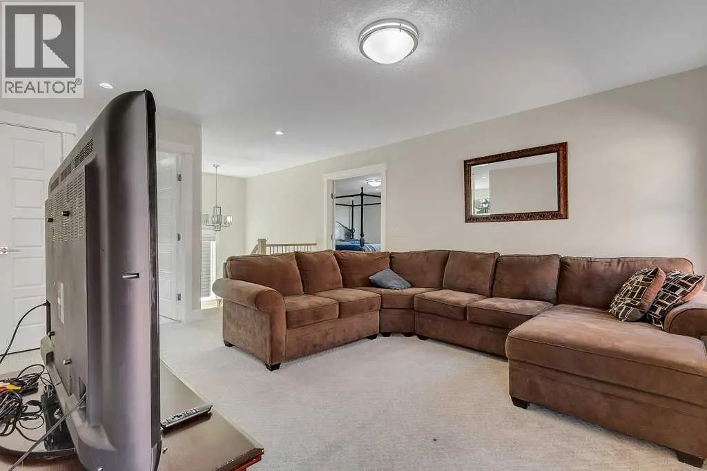 233 Kingsbury Close SE
