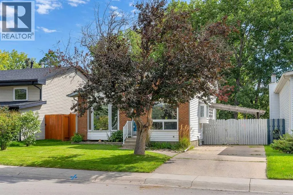 12 Marquis Place SE