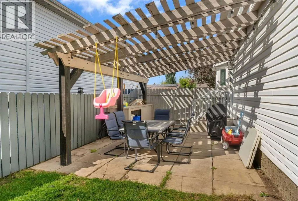 12 Marquis Place SE