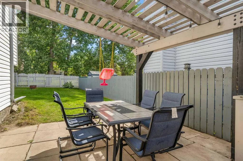 12 Marquis Place SE