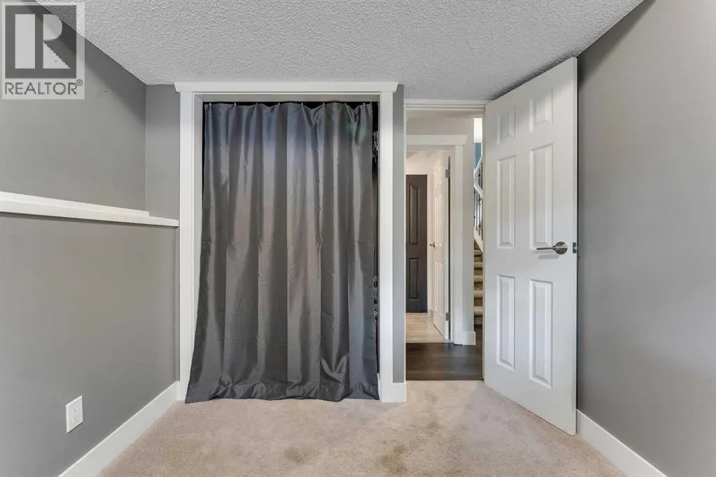 12 Marquis Place SE