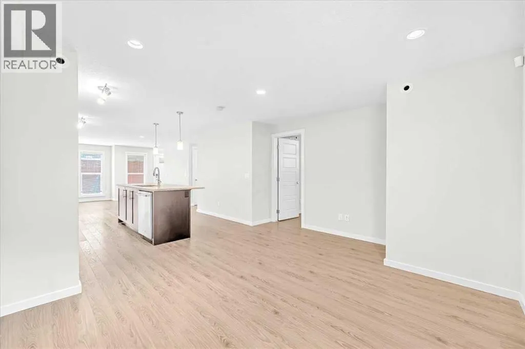 523 Cranford Mews SE
