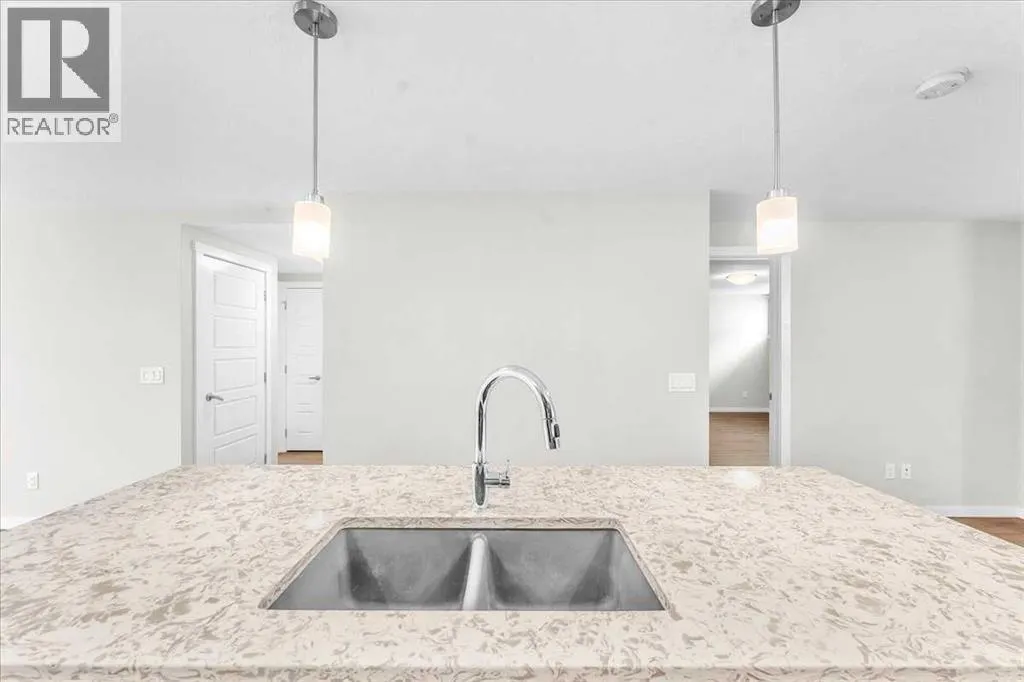 523 Cranford Mews SE