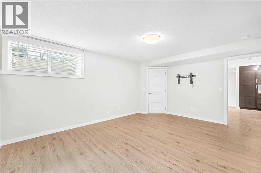 523 Cranford Mews SE