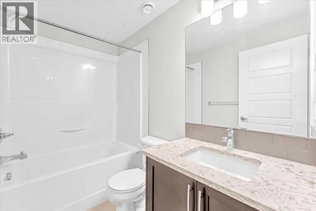 523 Cranford Mews SE