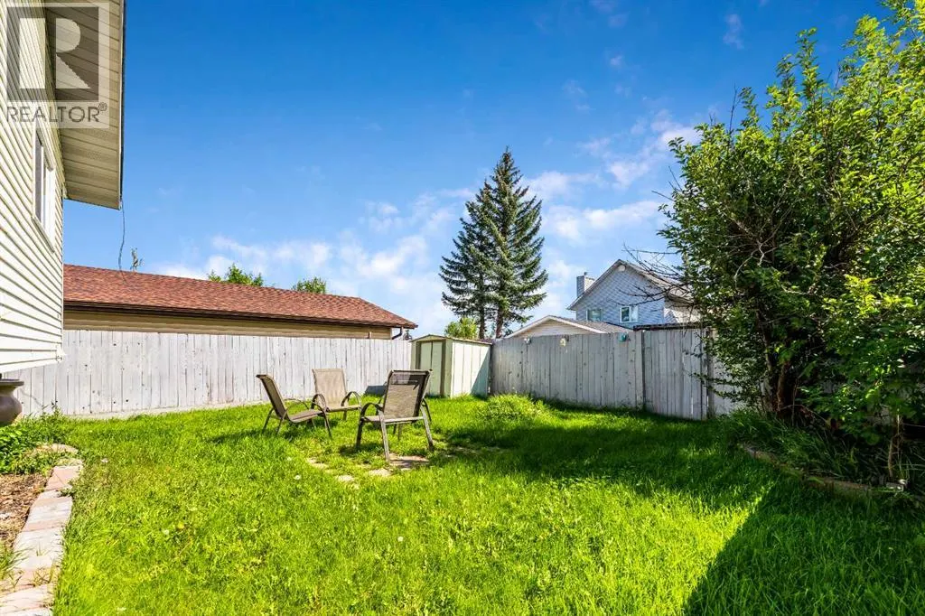 680 Macewan Drive NW