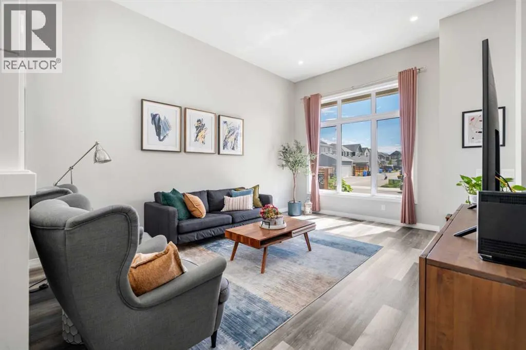 374 Magnolia Square SE