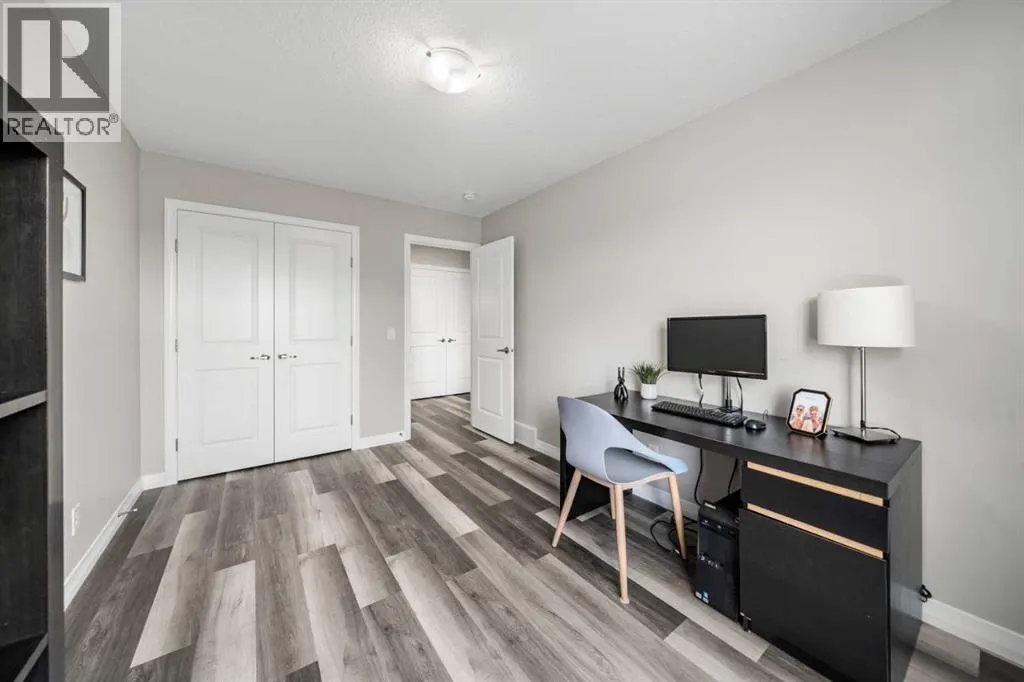 374 Magnolia Square SE