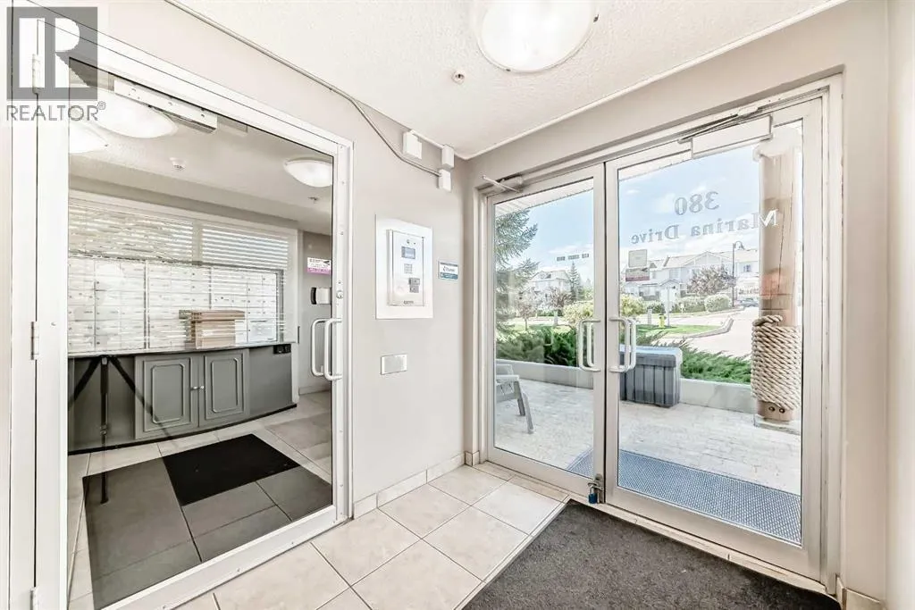 107, 380 Marina Drive