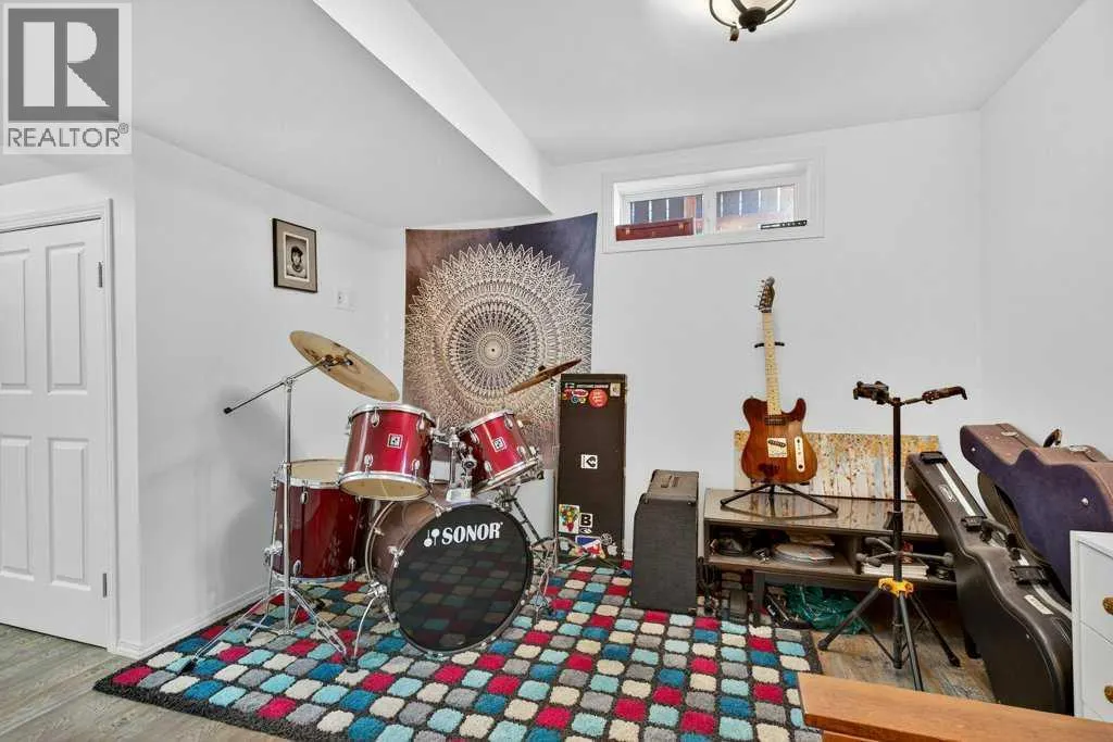 7 Strathearn Rise SW