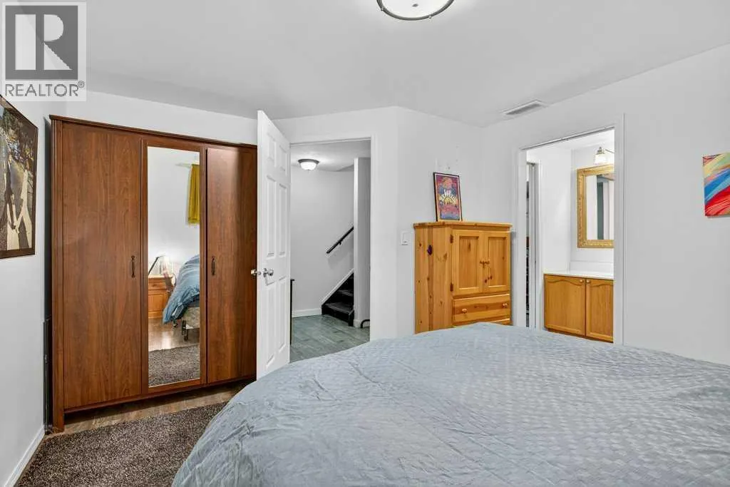 7 Strathearn Rise SW