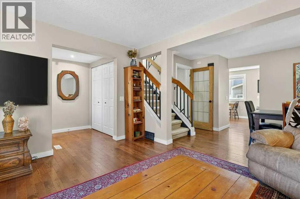7 Strathearn Rise SW