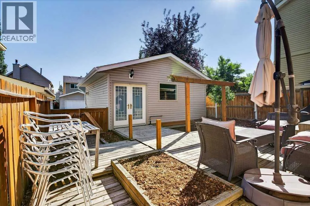 7 Strathearn Rise SW