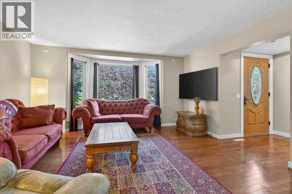 7 Strathearn Rise SW