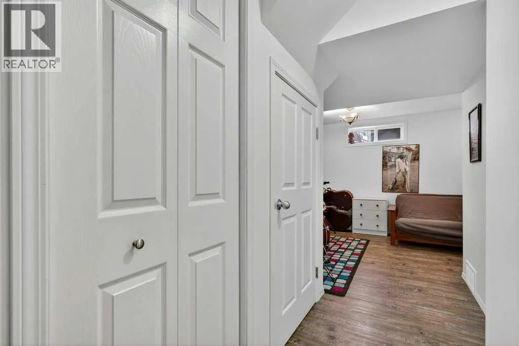 7 Strathearn Rise SW
