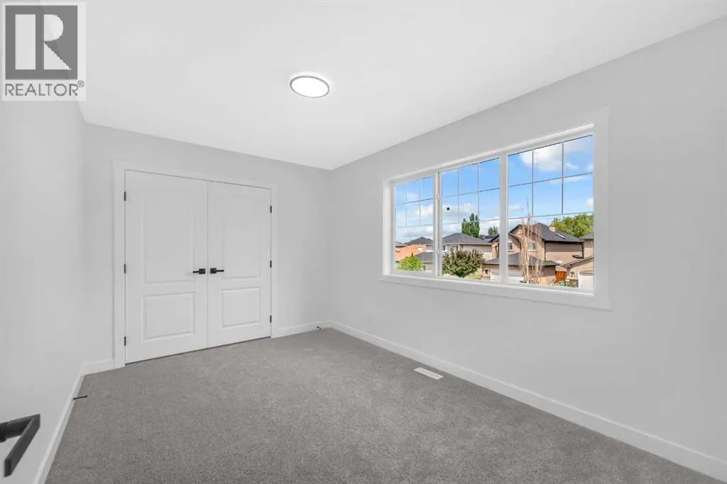 126 Oakmere Point