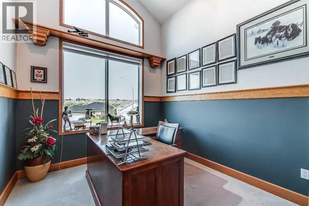 23 Chinook Place SW