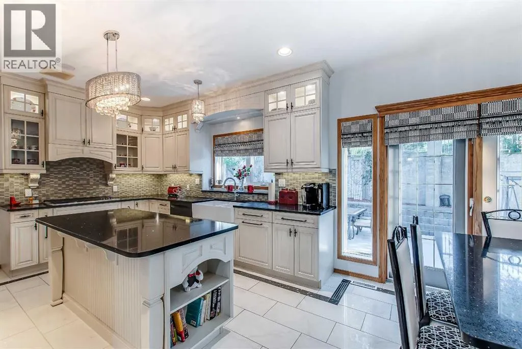 23 Chinook Place SW