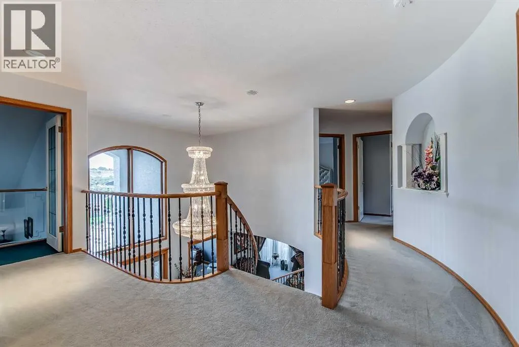 23 Chinook Place SW