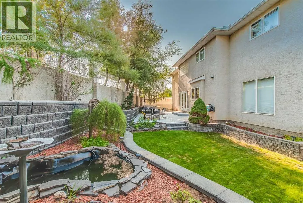 23 Chinook Place SW