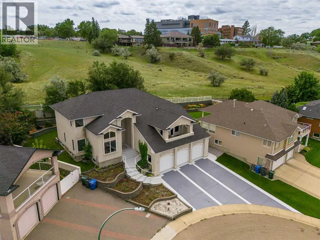 23 Chinook Place SW