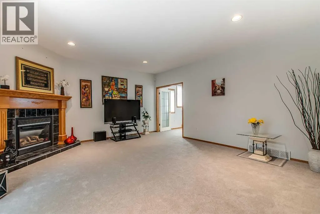 23 Chinook Place SW