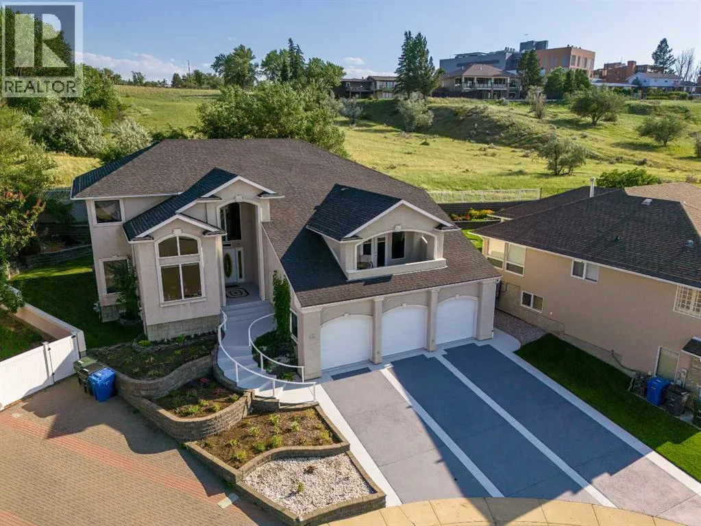 23 Chinook Place SW