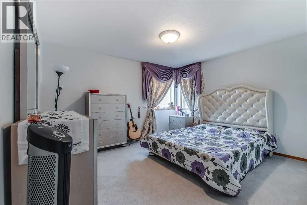 23 Chinook Place SW