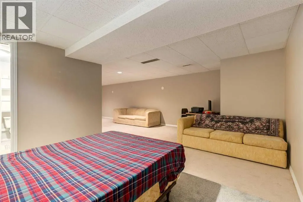 103 Shawglen Way SW