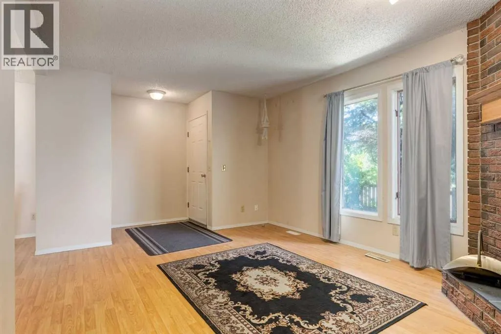 103 Shawglen Way SW