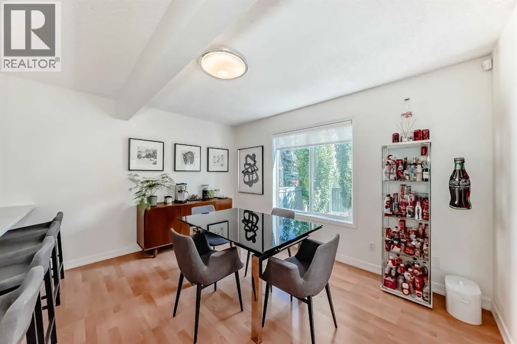 26 Royal Elm Drive NW