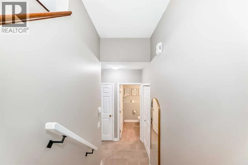 26 Royal Elm Drive NW