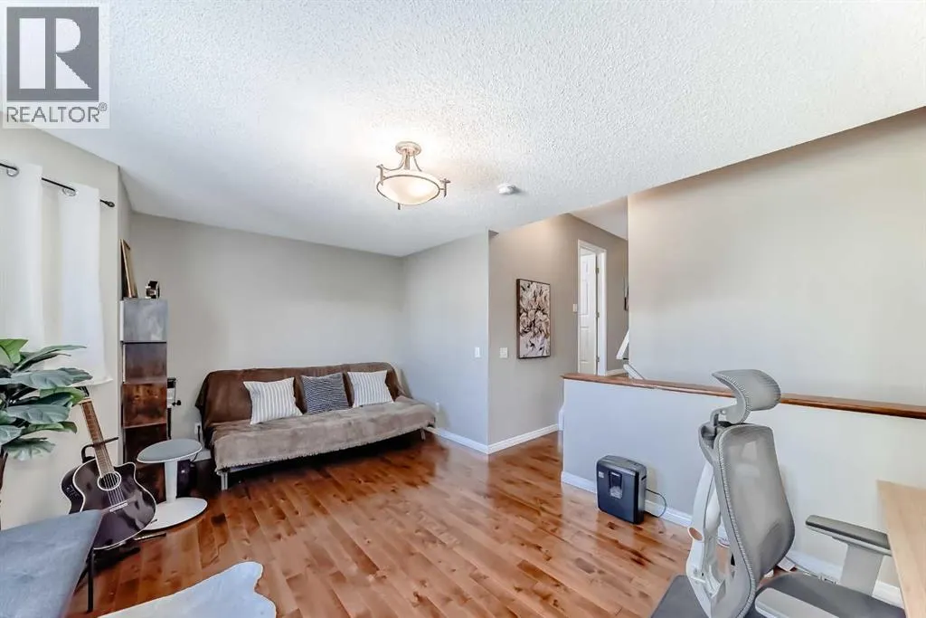 26 Royal Elm Drive NW