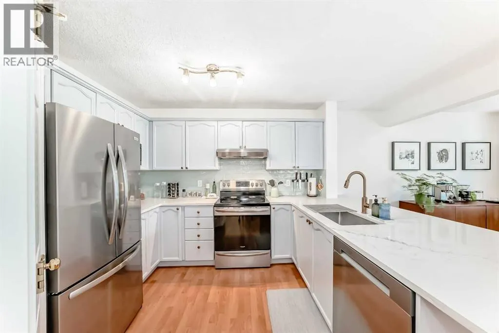 26 Royal Elm Drive NW