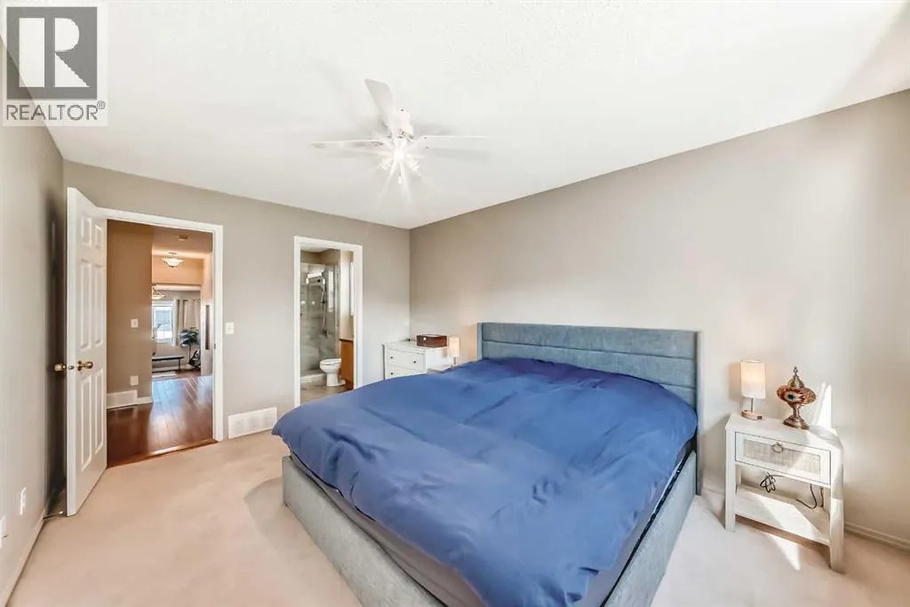 26 Royal Elm Drive NW