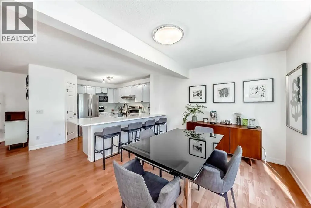 26 Royal Elm Drive NW