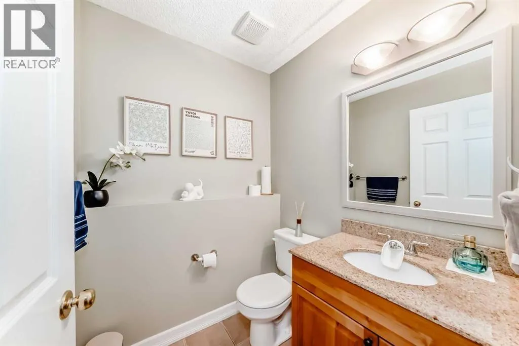 26 Royal Elm Drive NW