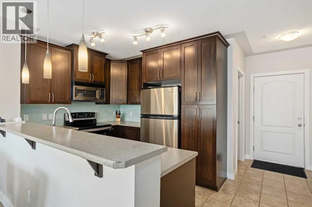 325, 30 Discovery Ridge Close SW