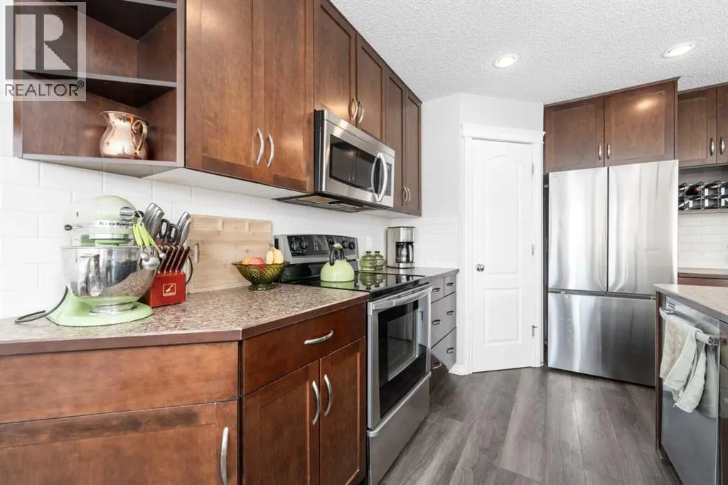 9 Drake Landing Way