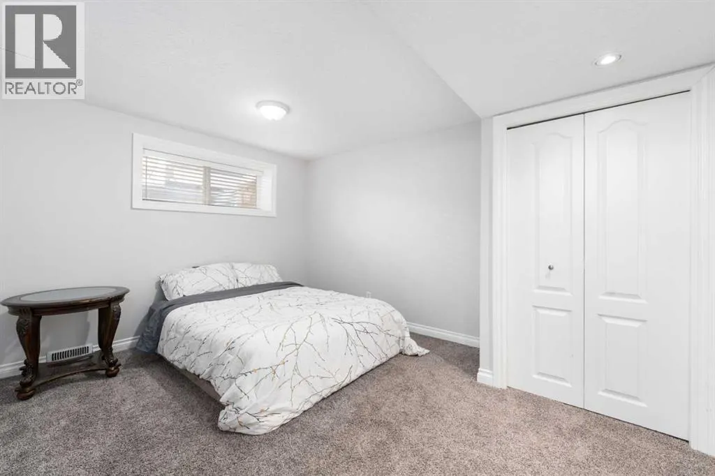 9 Drake Landing Way