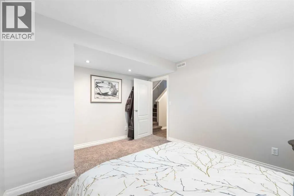 9 Drake Landing Way