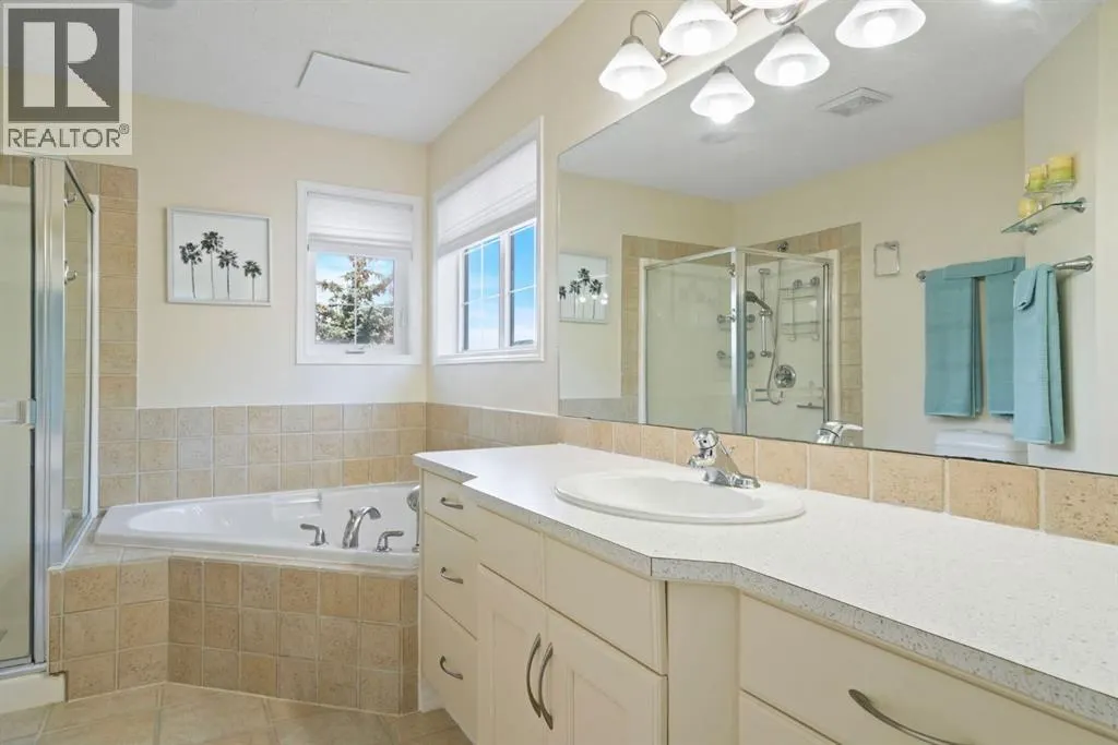 255 Everwillow Close SW