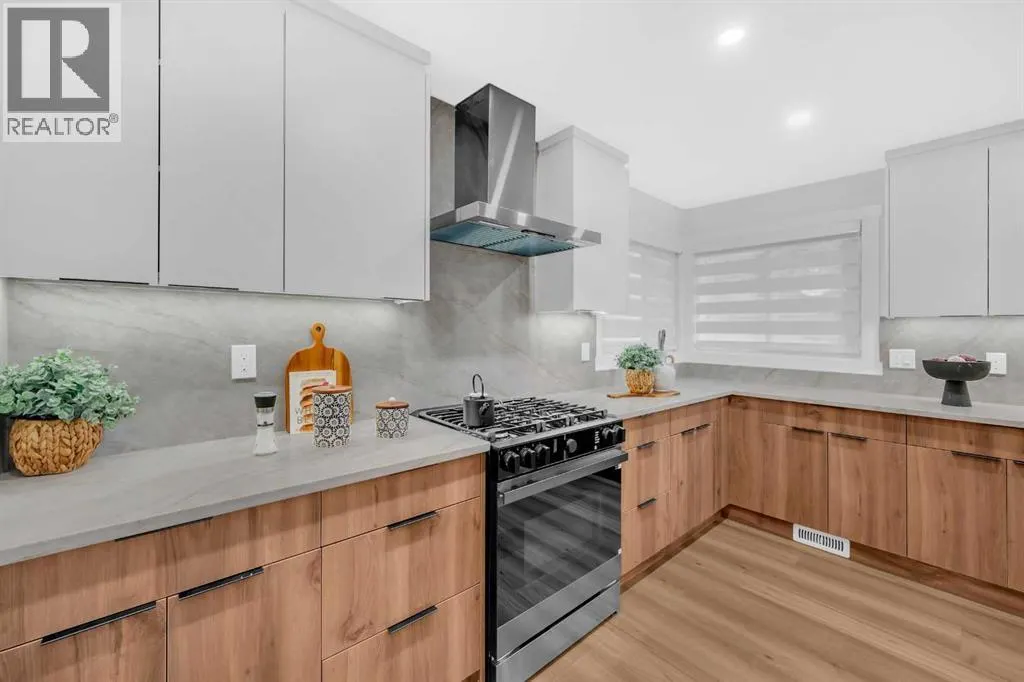 23 Edgewood Place NW