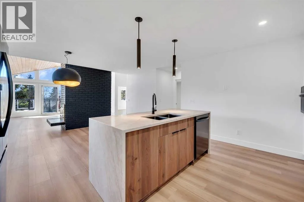 23 Edgewood Place NW