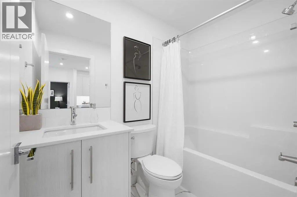 3203, 6 Merganser Drive W