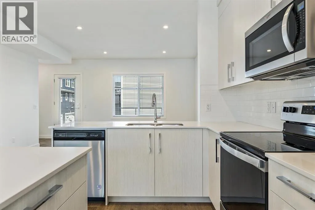 208, 135 Belmont Passage SW