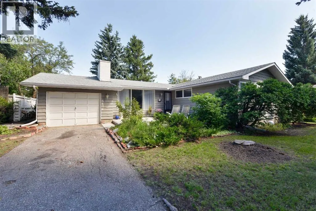 6424 Laurentian Way SW