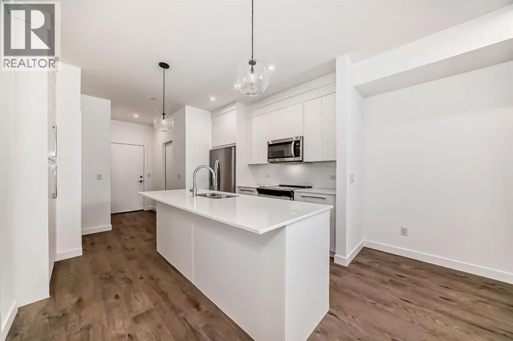 4416, 6 Merganser Drive W